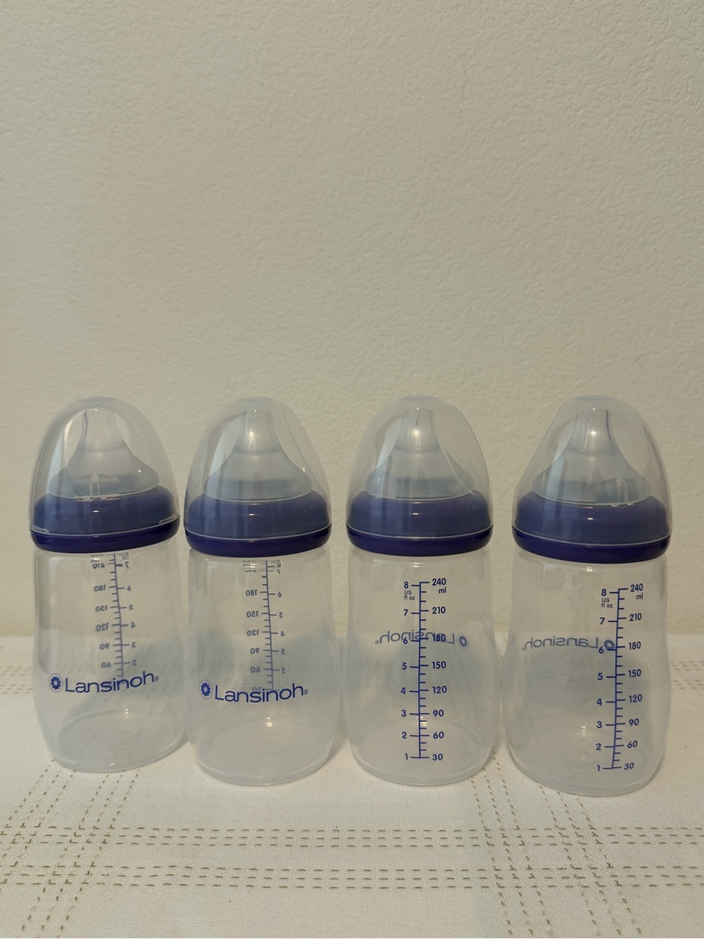 Lansinoh 8 oz Baby Bottle, 4 pack, Medium Flow 3+ months